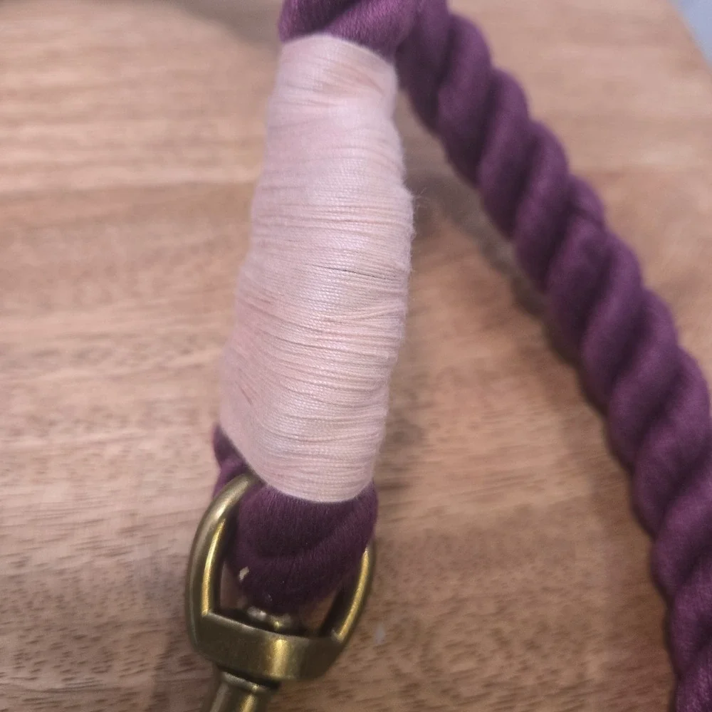 Top Paw Explorer Collection Rope‎ Dog Leash with Wooden Handle 4ft NWT Purple